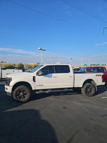 2019 ford f-250 lariat