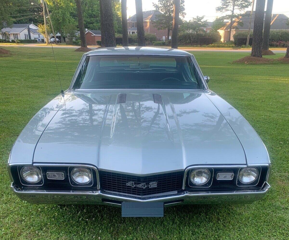1968 oldsmobile 442 442 holiday coupe survivor car grey