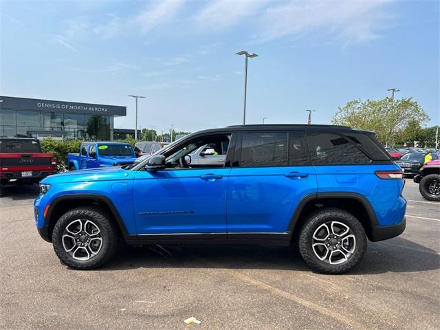 2022 jeep grand cherokee 4xe trailhawk