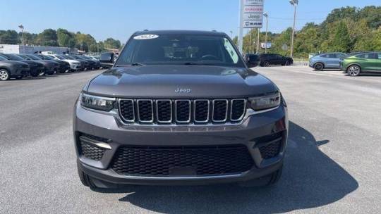 2023 jeep grand cherokee laredo