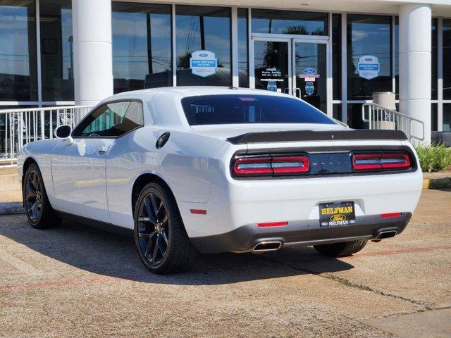 2021 dodge challenger gt