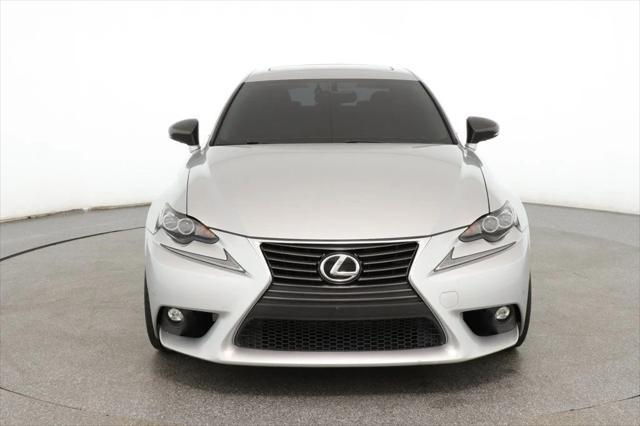 2016 lexus is 200t base