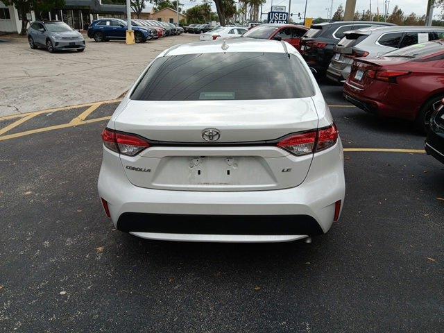 2022 toyota corolla le