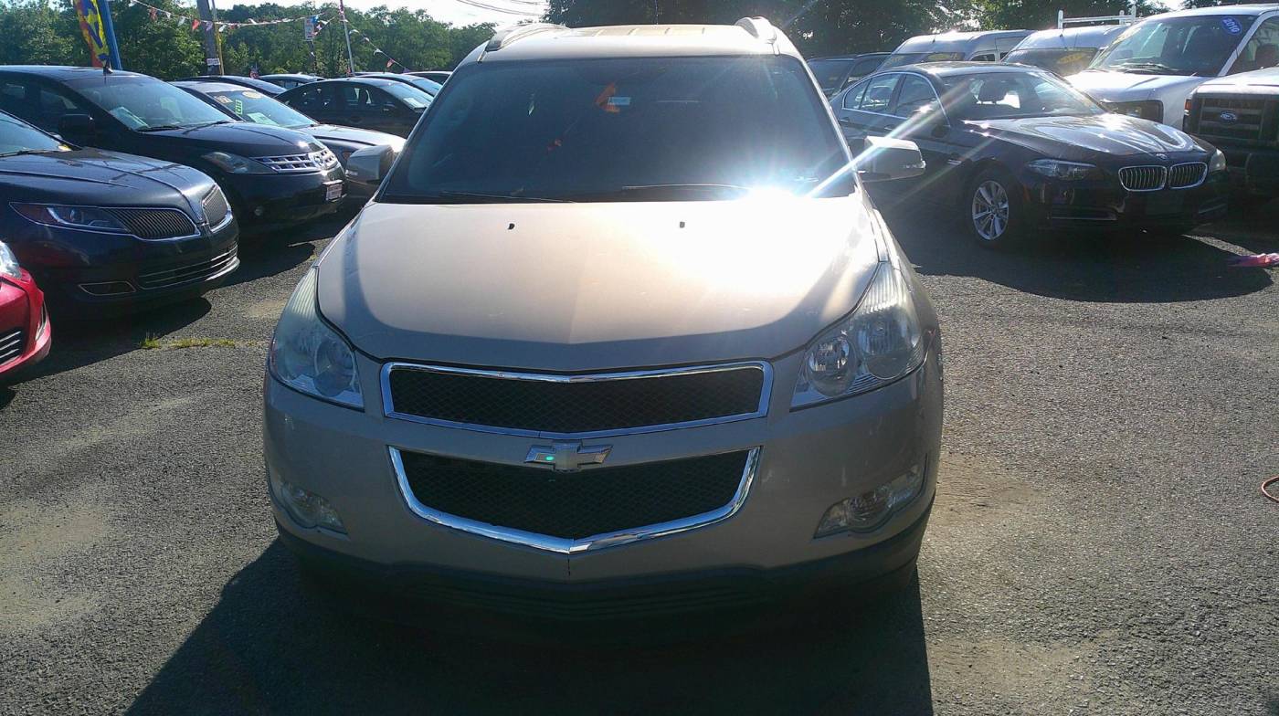2012 chevrolet traverse lt