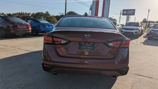 2025 Nissan Altima