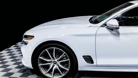 2022 Genesis G70