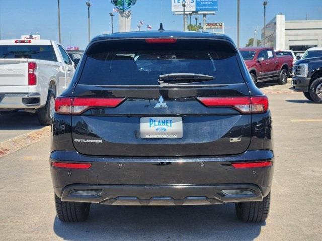 2023 mitsubishi outlander se black edition