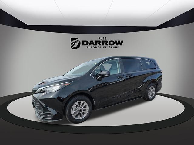 2023 toyota sienna le