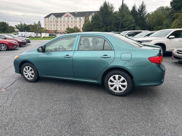 2010 toyota corolla le