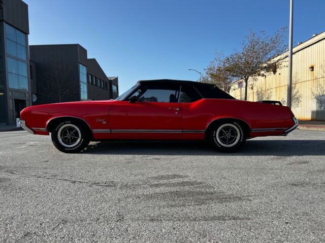1970 oldsmobile cutlass convertible orange rwd automatic sx
