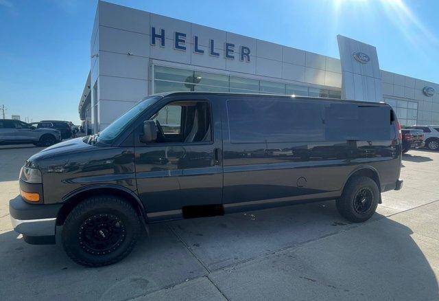 2017 gmc savana 2500 work van