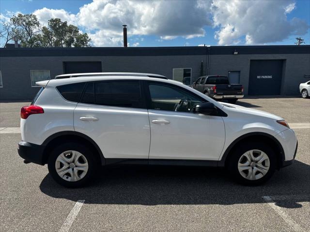 2015 toyota rav4 le
