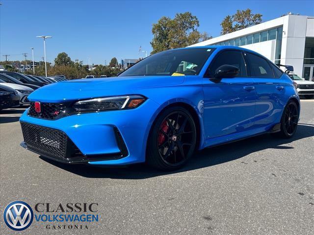 2024 honda civic type r base