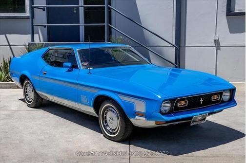 1972 ford mustang
