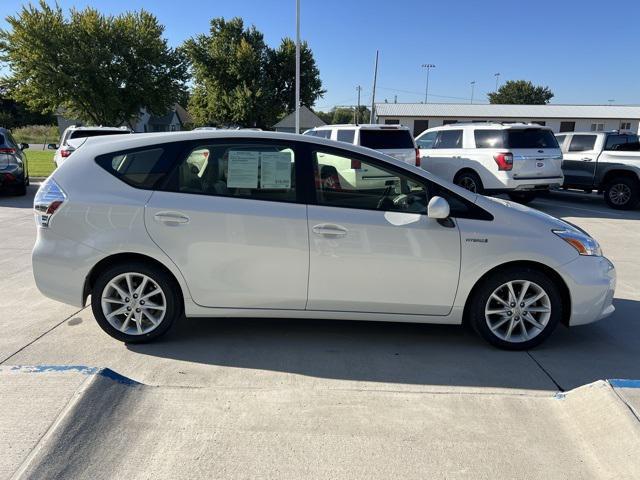 2014 toyota prius v two