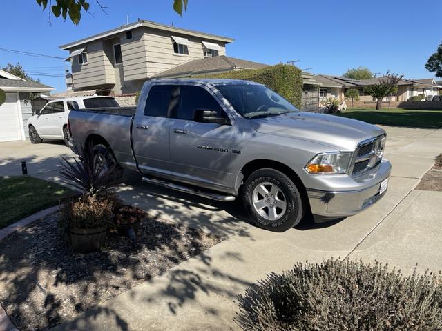 2011 dodge ram 1500 slt