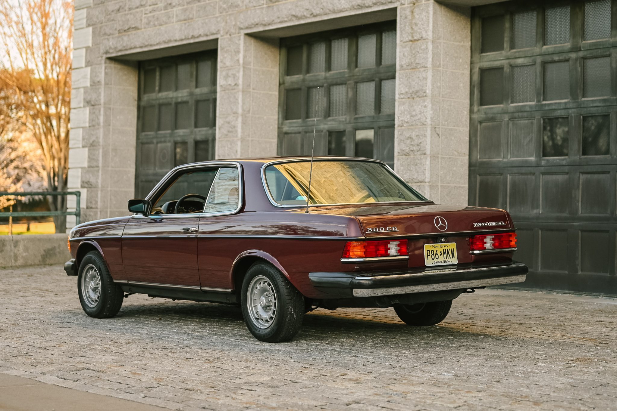 1985 mercedes-benz 300cd turbodiesel