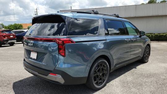 2025 Kia Carnival
