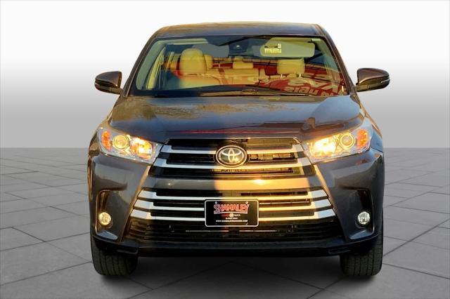 2019 toyota highlander le plus