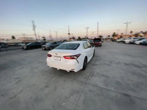 2022 toyota camry