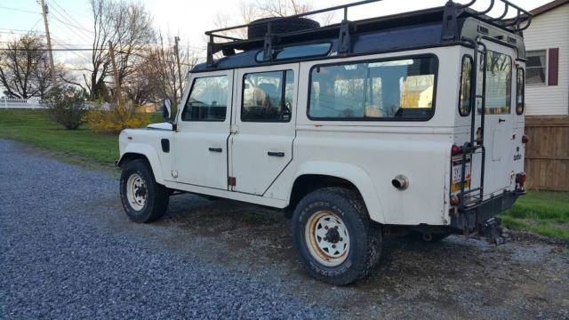 1989 land rover defender 110 sw. 143k miles, everything works & drives well