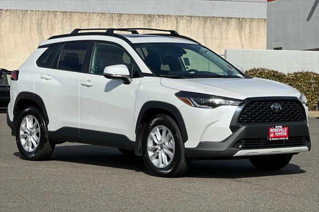 2022 toyota corolla cross le