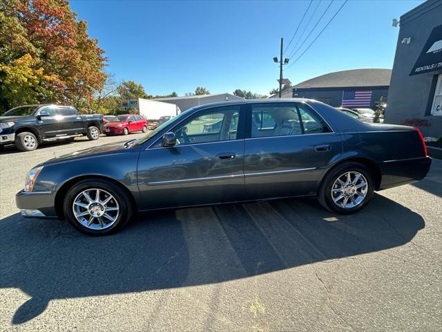 2011 cadillac dts luxury collection