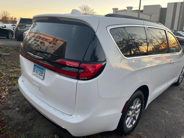 2022 chrysler pacifica touring l