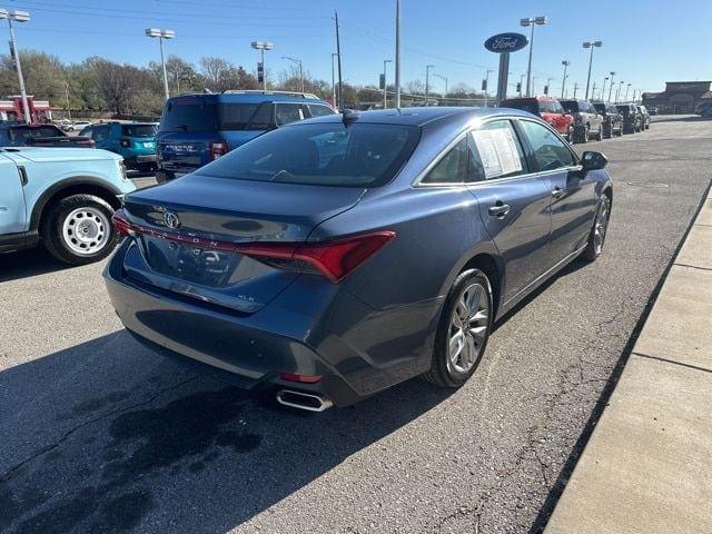 2022 toyota avalon xle in overland park, kansas