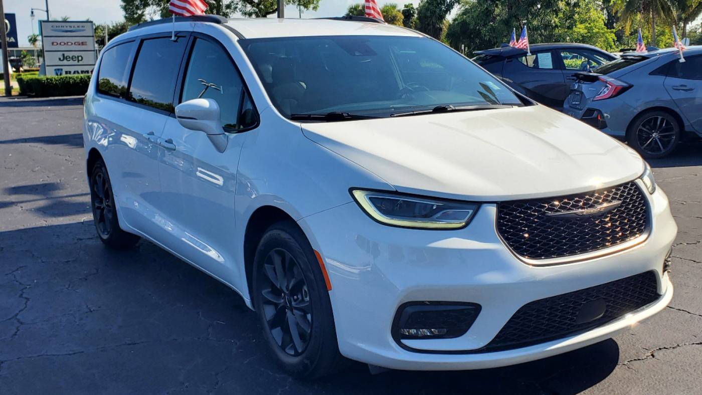 2021 chrysler pacifica touring