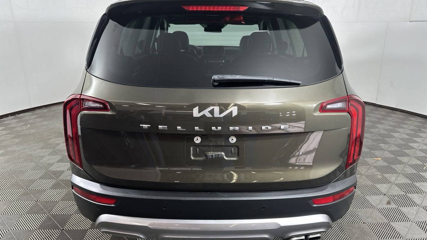 2022 kia telluride s