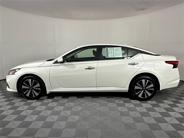 2022 nissan altima 2.5 sv