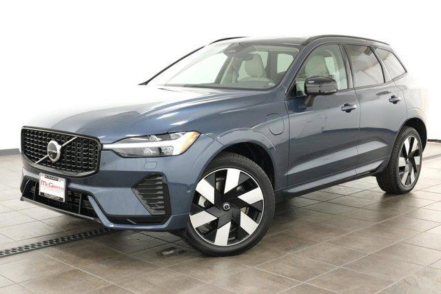 2024 volvo xc60 recharge plug-in hybrid t8 plus dark theme