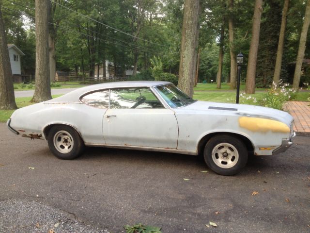 1972 oldsmobile cutlass "s"