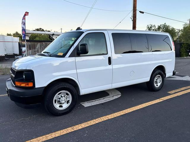 2017 chevrolet express 2500 ls