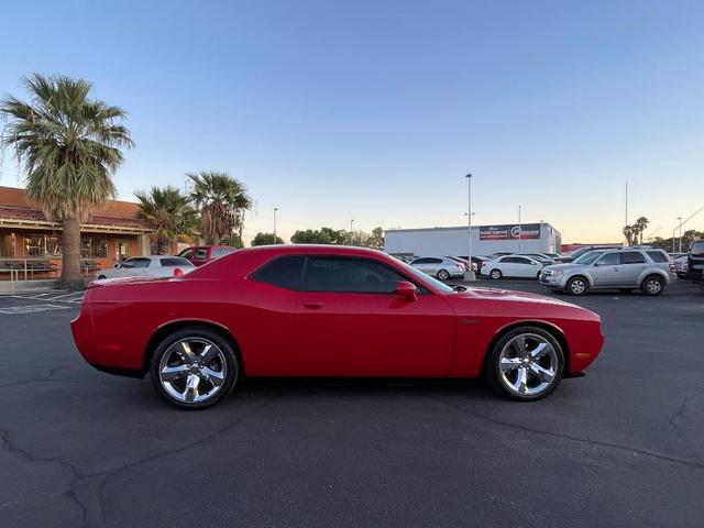 2013 dodge challenger r/t plus