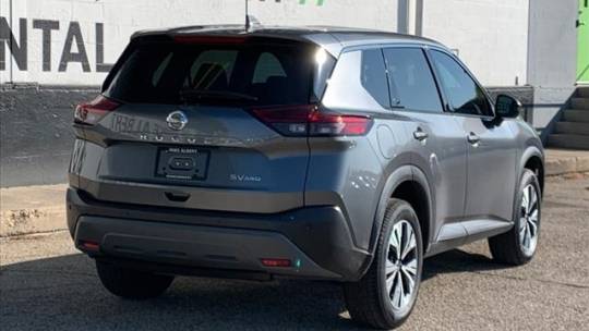 2021 nissan rogue sv