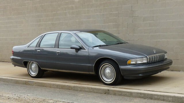 beautiful 1991 chevy caprice classic. leather. 5.0 v8. nationwide warranty