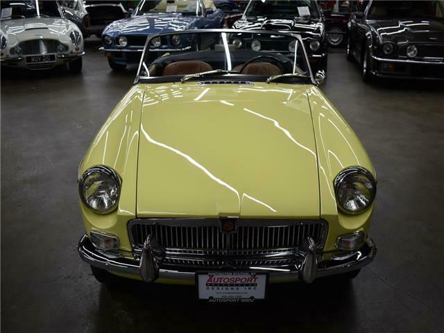 1967 mg b roadster 39892 miles primrose yellow convertible 1.8 liter 4-cylinder