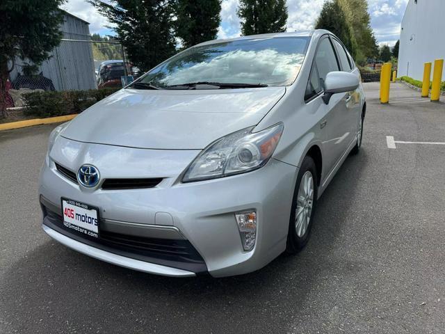 2012 toyota prius plug-in base