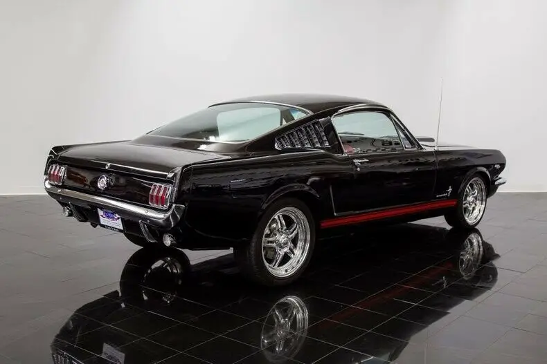 1966 ford mustang 2+2 fastback 4 speed manual 302ci v8