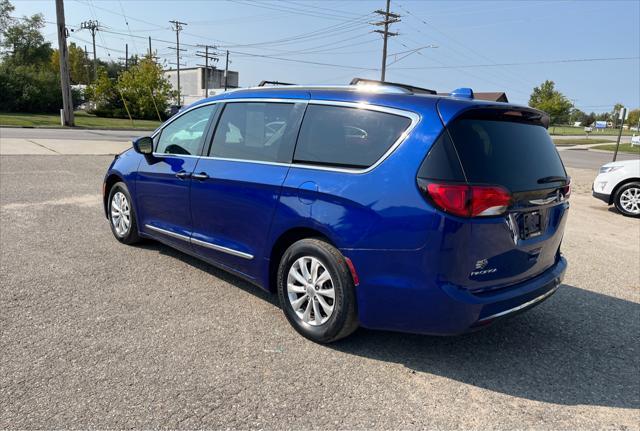 2018 chrysler pacifica touring-l