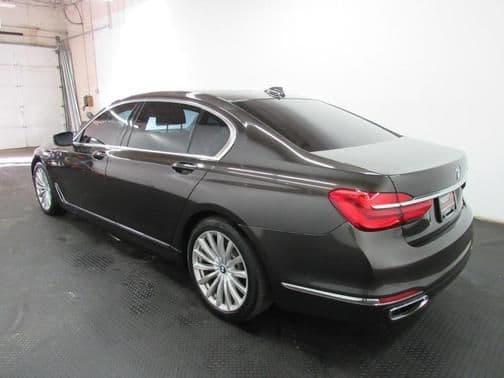 2016 bmw 740 in chicago, illinois