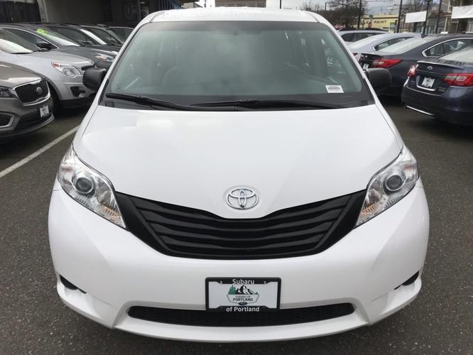 used 2016 toyota sienna l portland, or 97214 for sale in portland, oregon