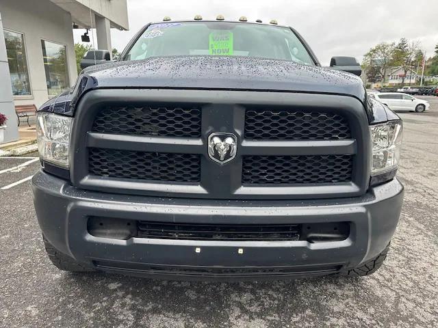 2017 ram 2500 tradesman crew cab 4x4 64' box