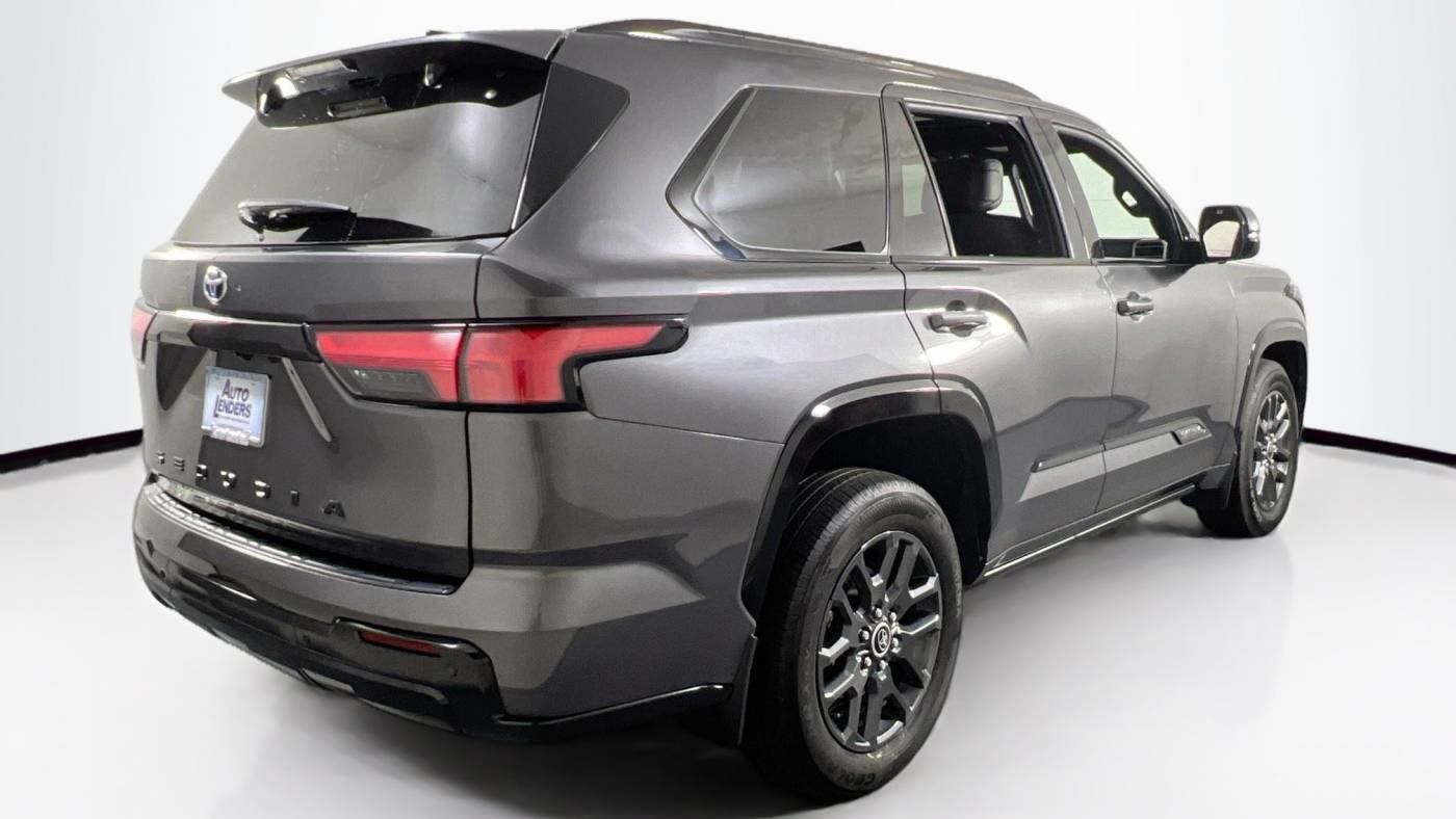 2023 toyota sequoia platinum