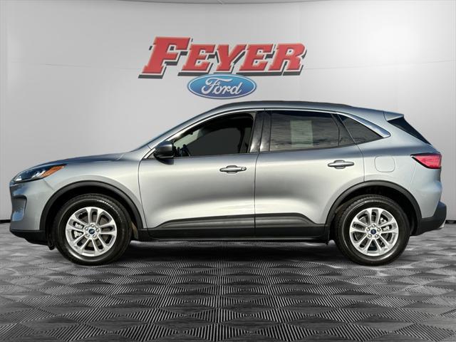 2021 ford escape se