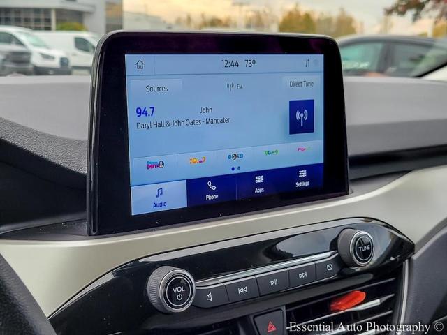 2021 ford escape se