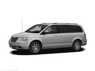 2010 chrysler town & country touring