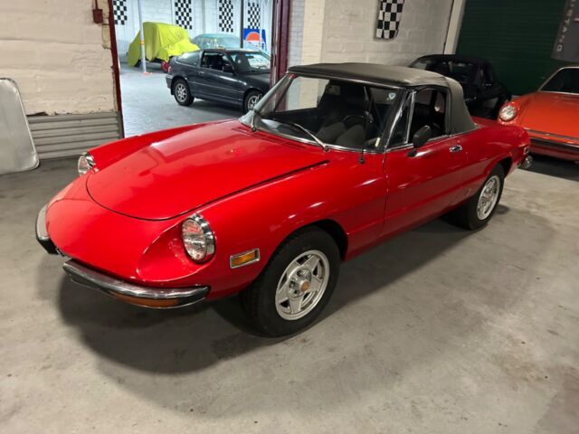 1971 alfa romeo spider 1,750cc engine 5-speed manual transmission great driver